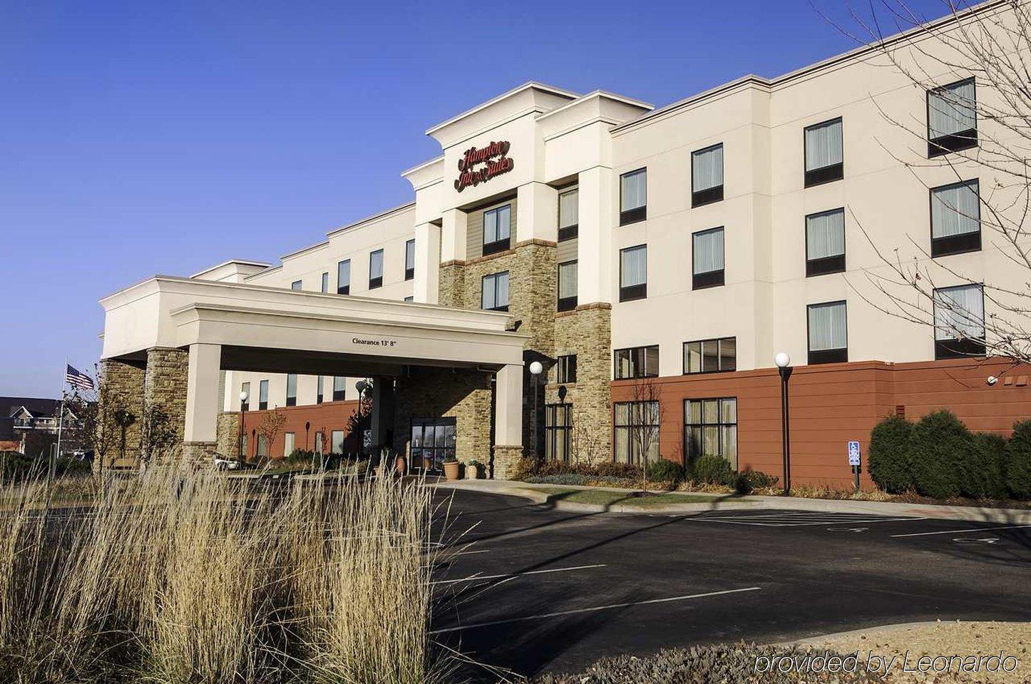 Hampton Inn & Suites Rogers Bagian luar foto